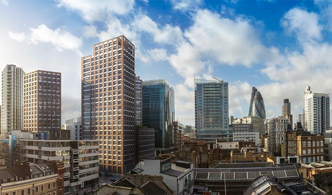 City * Londra